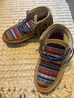 Twisted X Tan Moccasins with Multicolor Serape Pattern